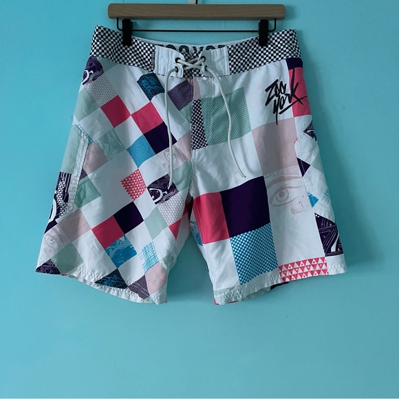 ZOO YORK Graphic Art Board Swim Skate Short 32 Rebellion Sport Park Streetwear